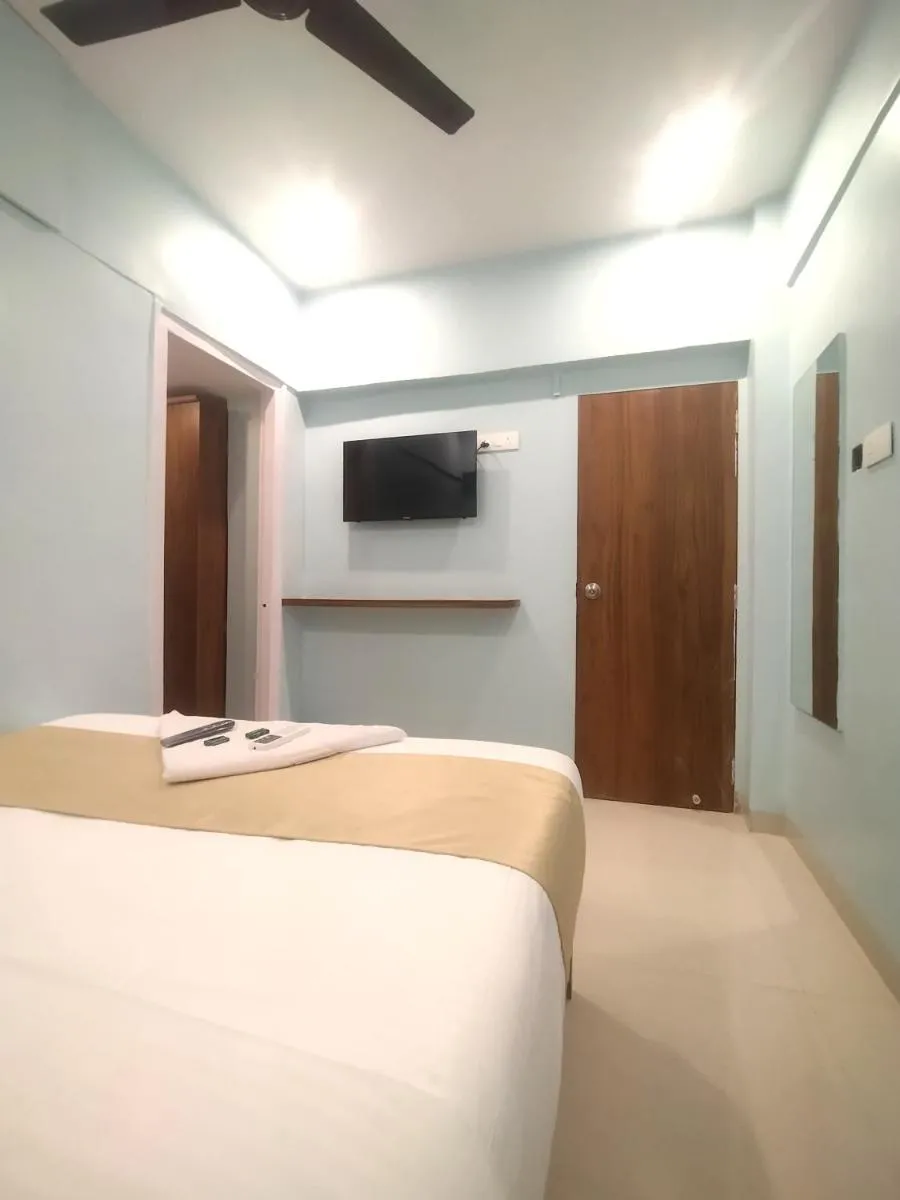 Image 6 of Everest Stays Rooms and Dormitory
