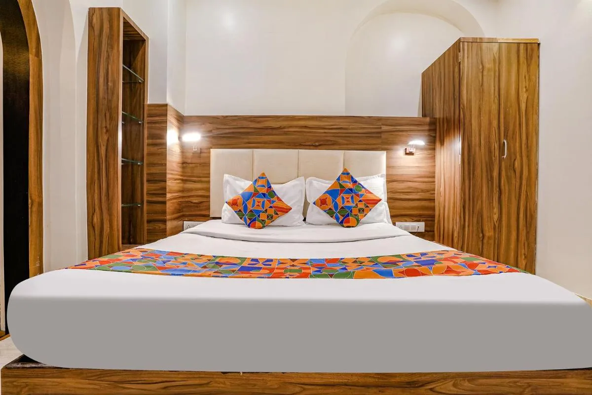 Image 2 of FabExpress Abad Inn