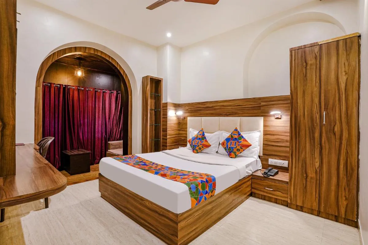 Image 3 of FabExpress Abad Inn