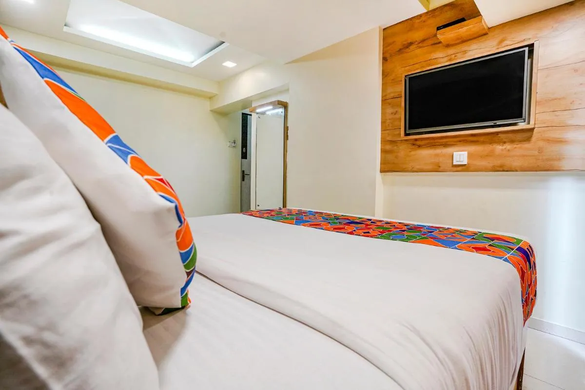 Image 3 of FabExpress Amber Corp Inn