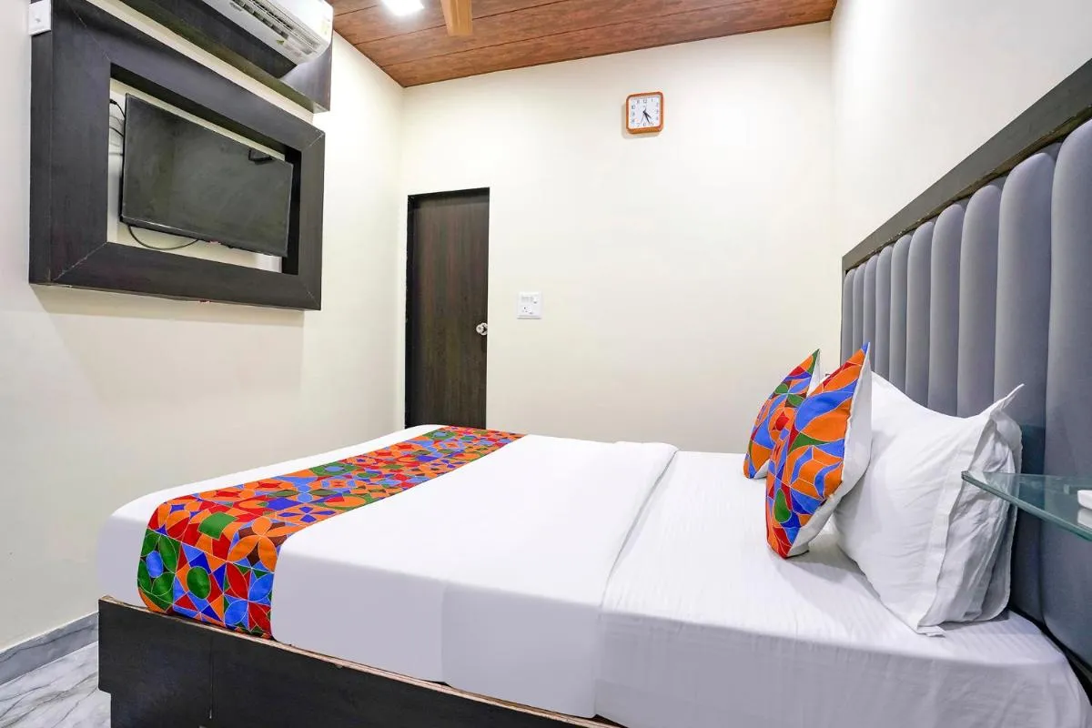 Image 4 of FabExpress Gulshan Grand