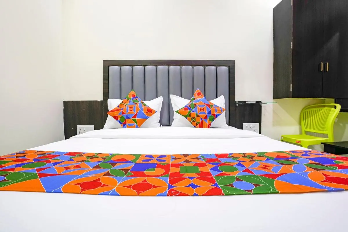 Image 1 of FabExpress Gulshan Grand
