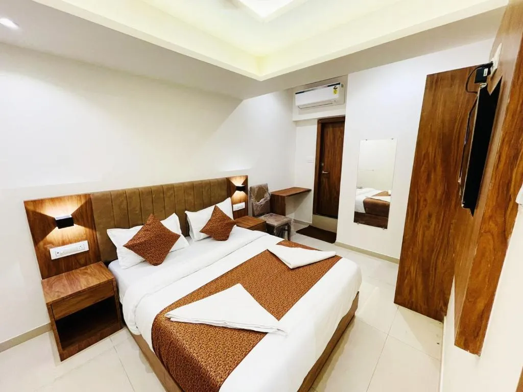 Image of HOTEL BLACK BURN