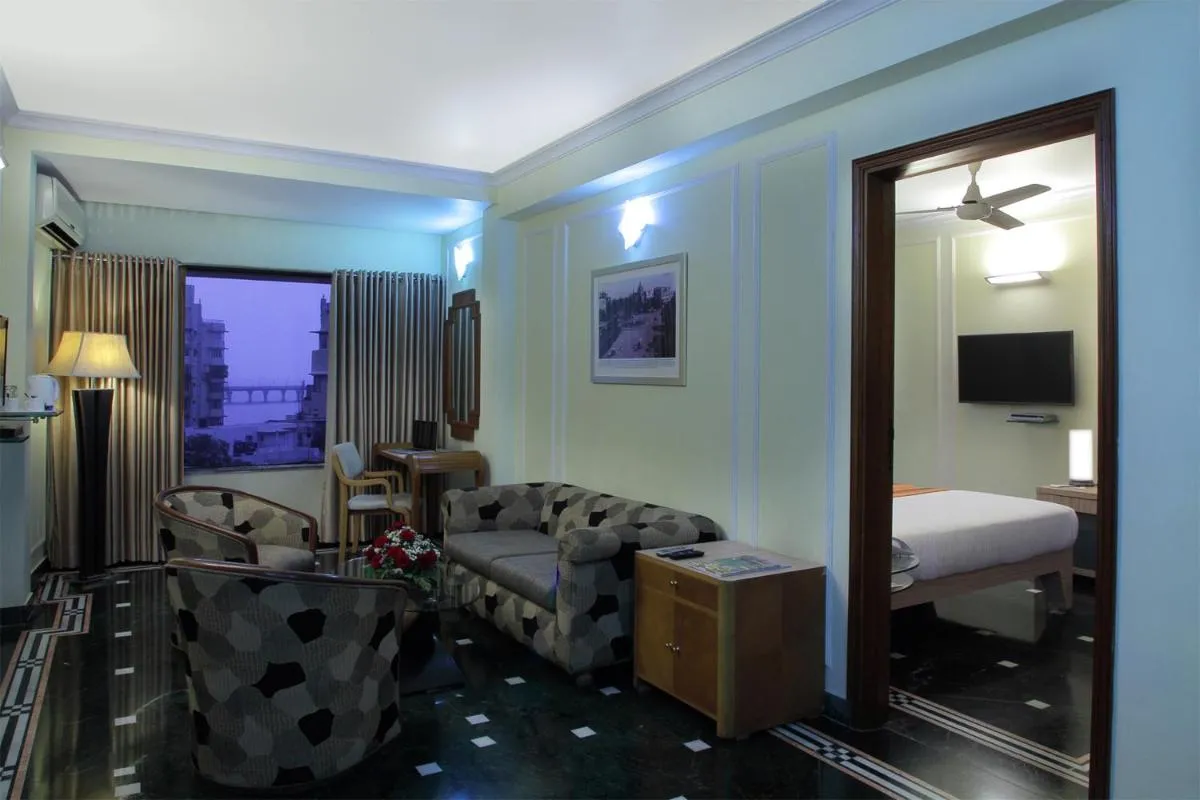 Image 4 of Hiltop Hotel
