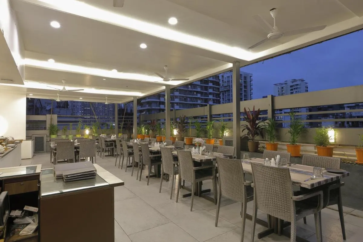 Image 3 of Hotel Ariana Residency
