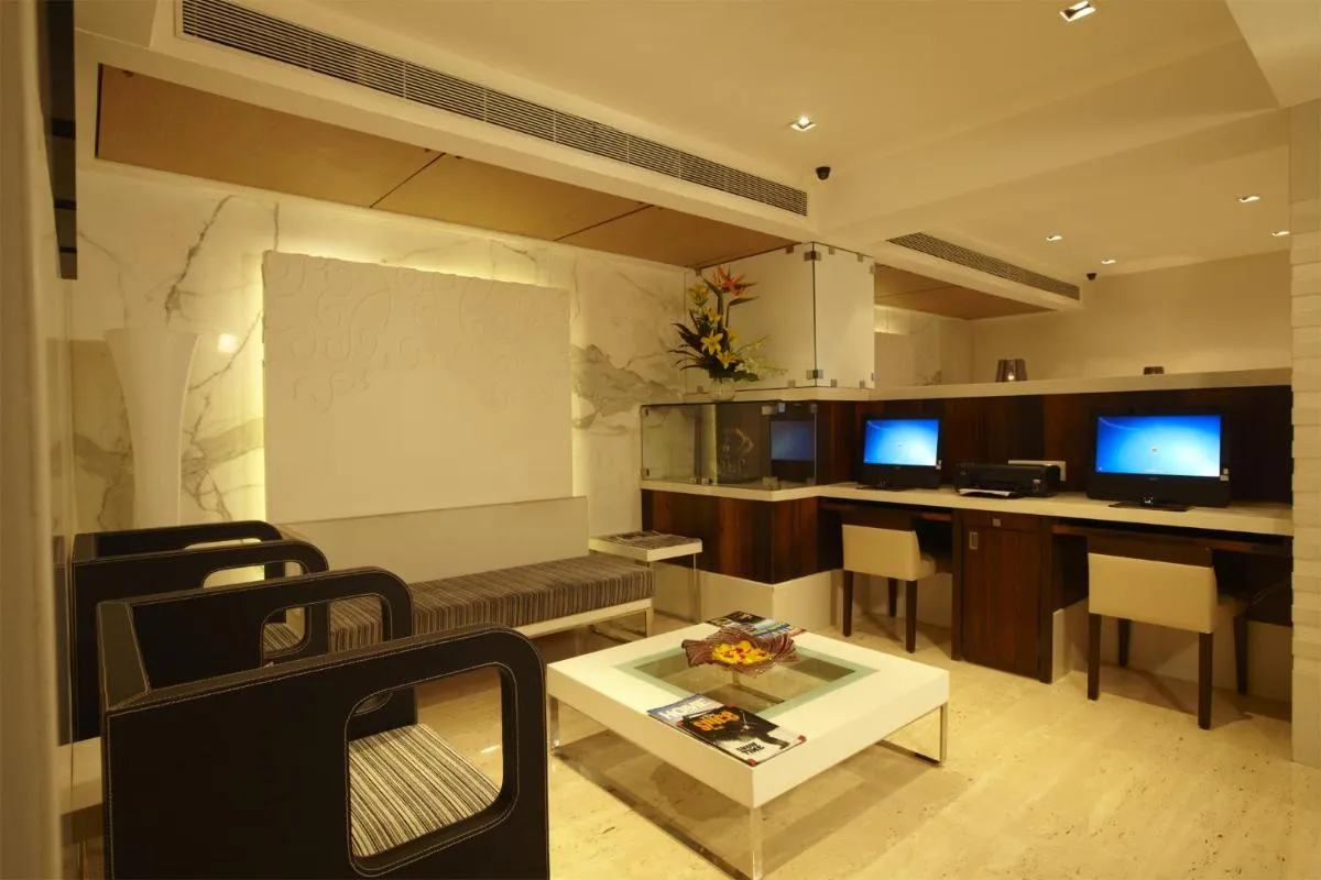 Image 2 of Hotel Bawa Continental