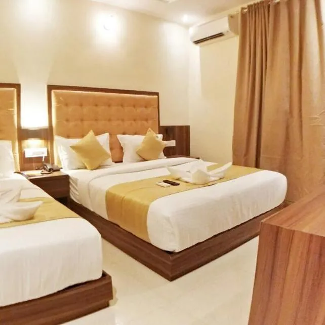 Image 3 of Hotel Emerald Near T2 International Airport Mumbai