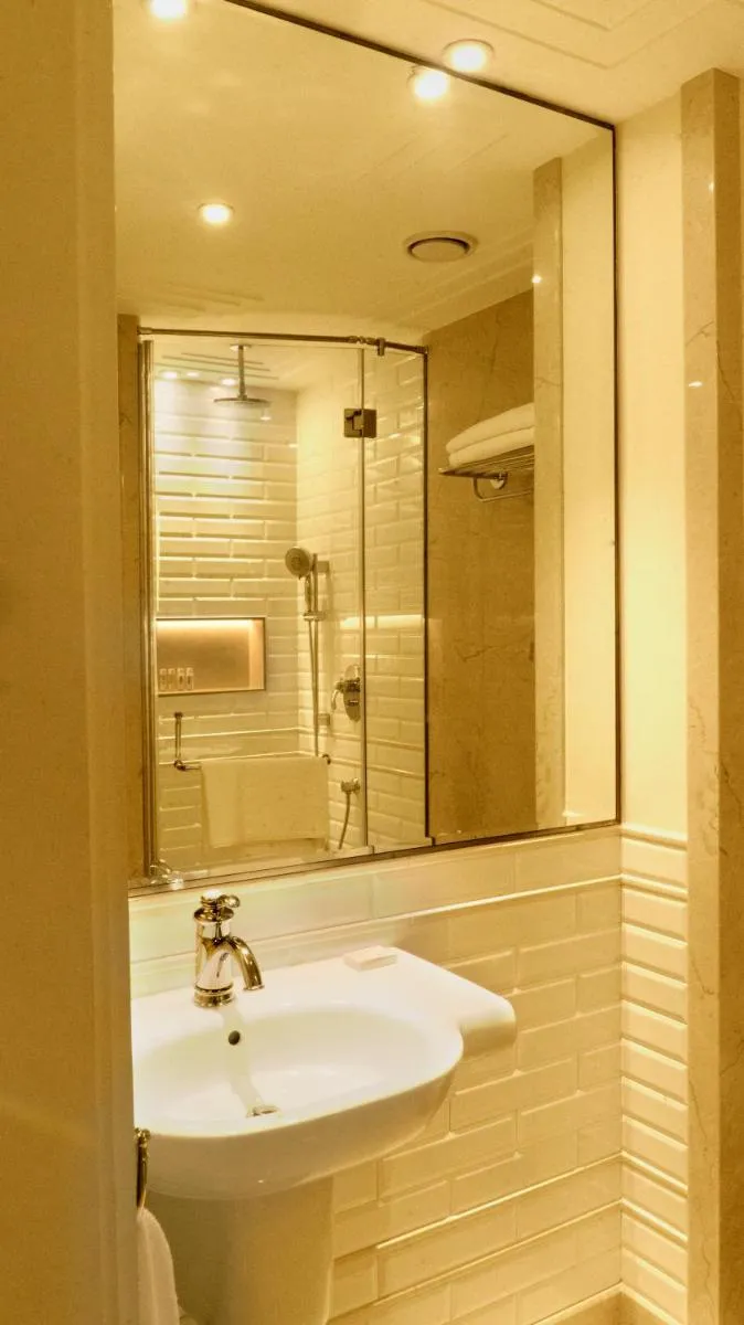 Image 3 of Hotel Harbour View Colaba