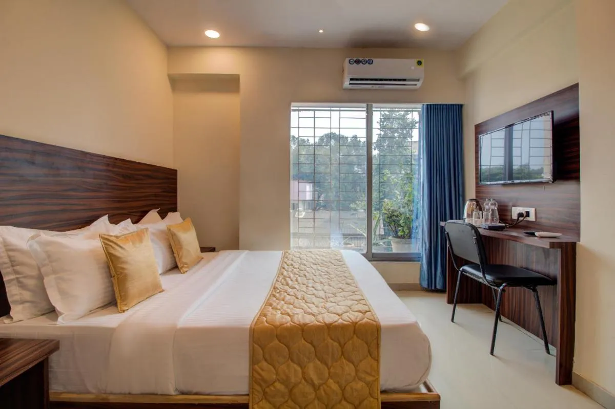 Image 1 of Hotel Malad Inn opposite Malad Railway Station