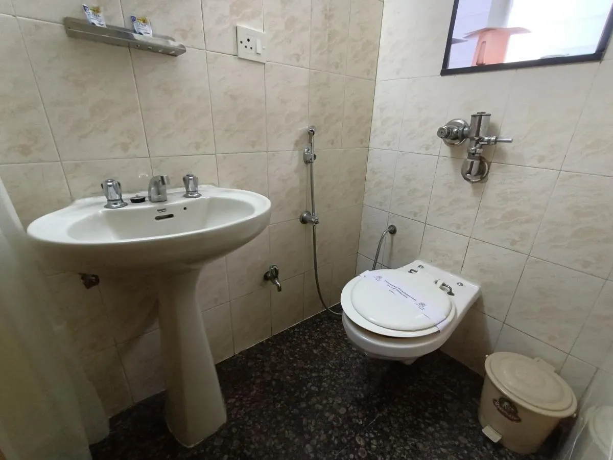 Image 2 of Hotel Park View, Mumbai