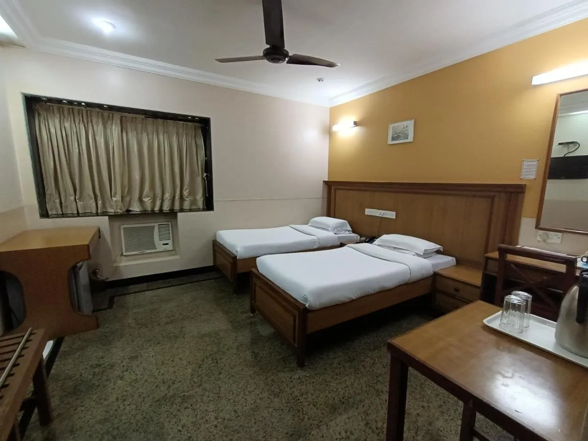 Image 1 of Hotel Park View, Mumbai