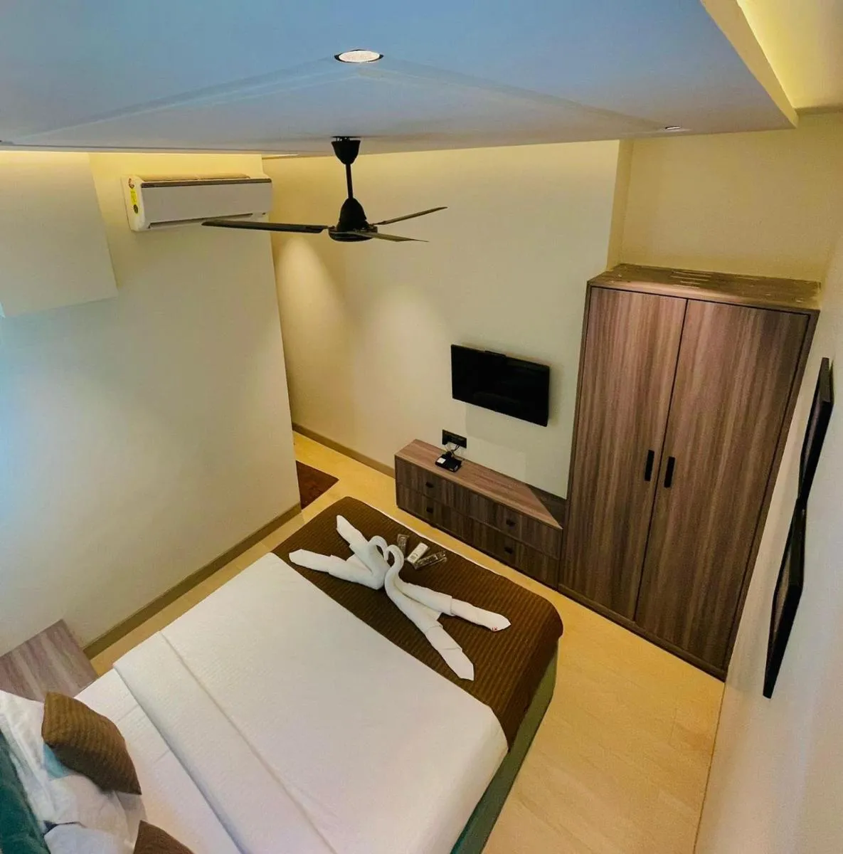 Image 5 of Hotel lime wood