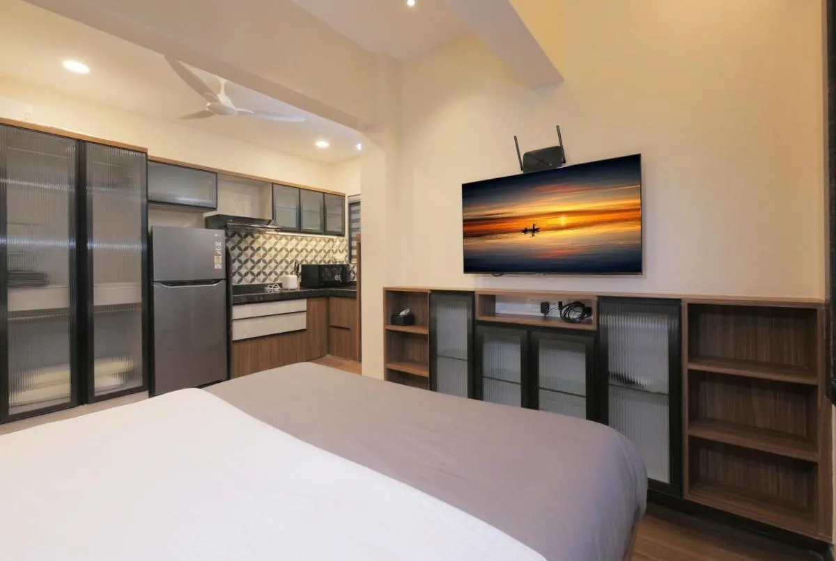 Image 4 of Imperial Premium Studios Khar W