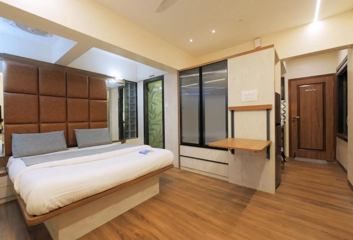 Image 6 of Imperial Premium Studios Khar W