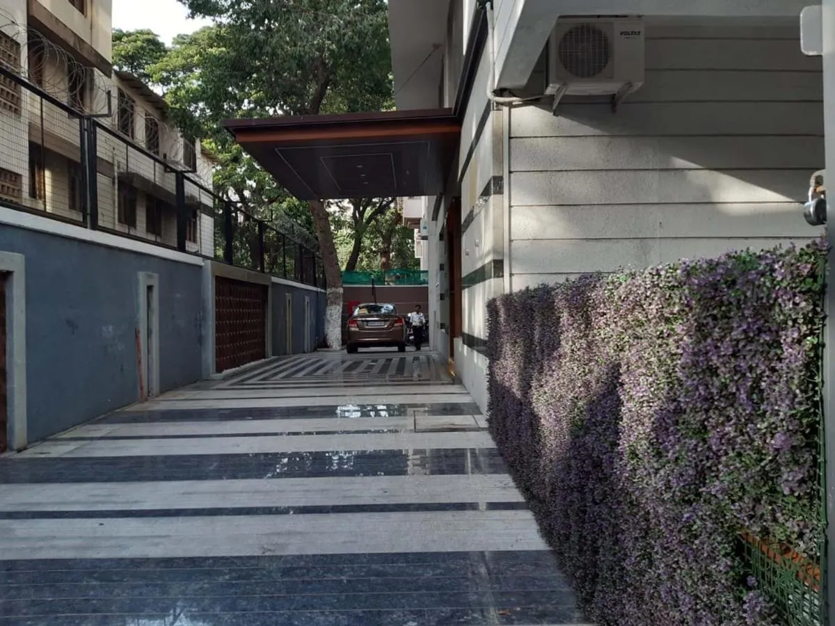 Image 3 of Mumbai House Luxury Apartments Santacruz East, Mumbai