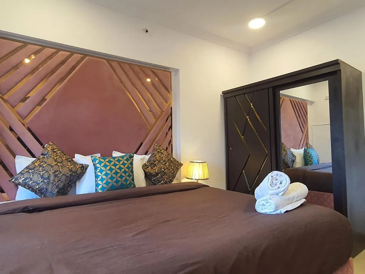 Image 3 of OSI Apartments Perry Cross Bandra West