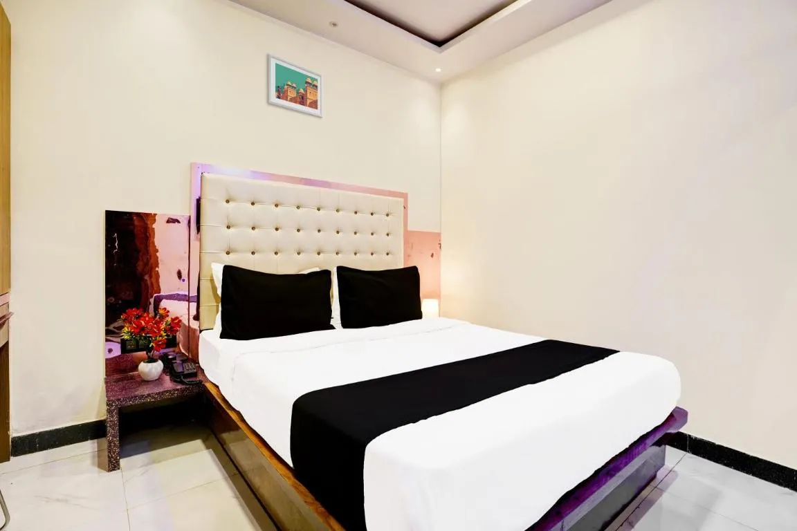 Image of OYO Hotel Airport Crown