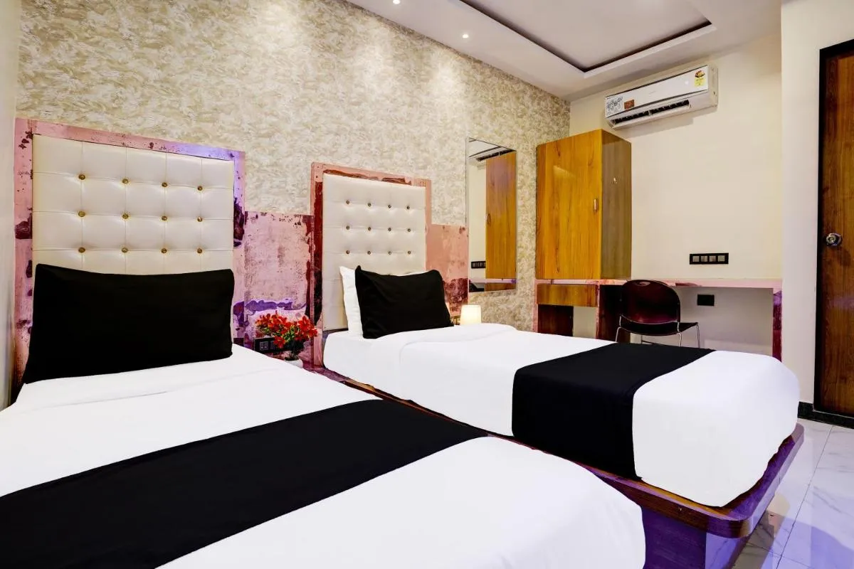 Image 6 of OYO Hotel Airport Crown