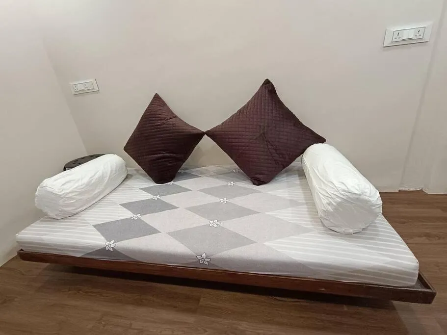 Image 5 of Private Studio Apartment in South Mumbai’s Heart