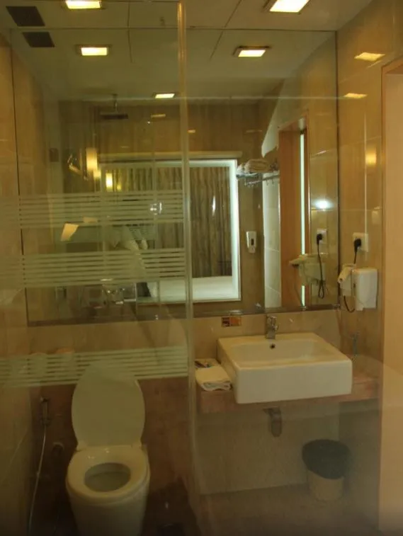 Image 3 of Regency Hotel