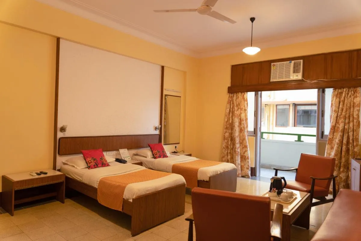 Image 2 of Sea Green Hotel