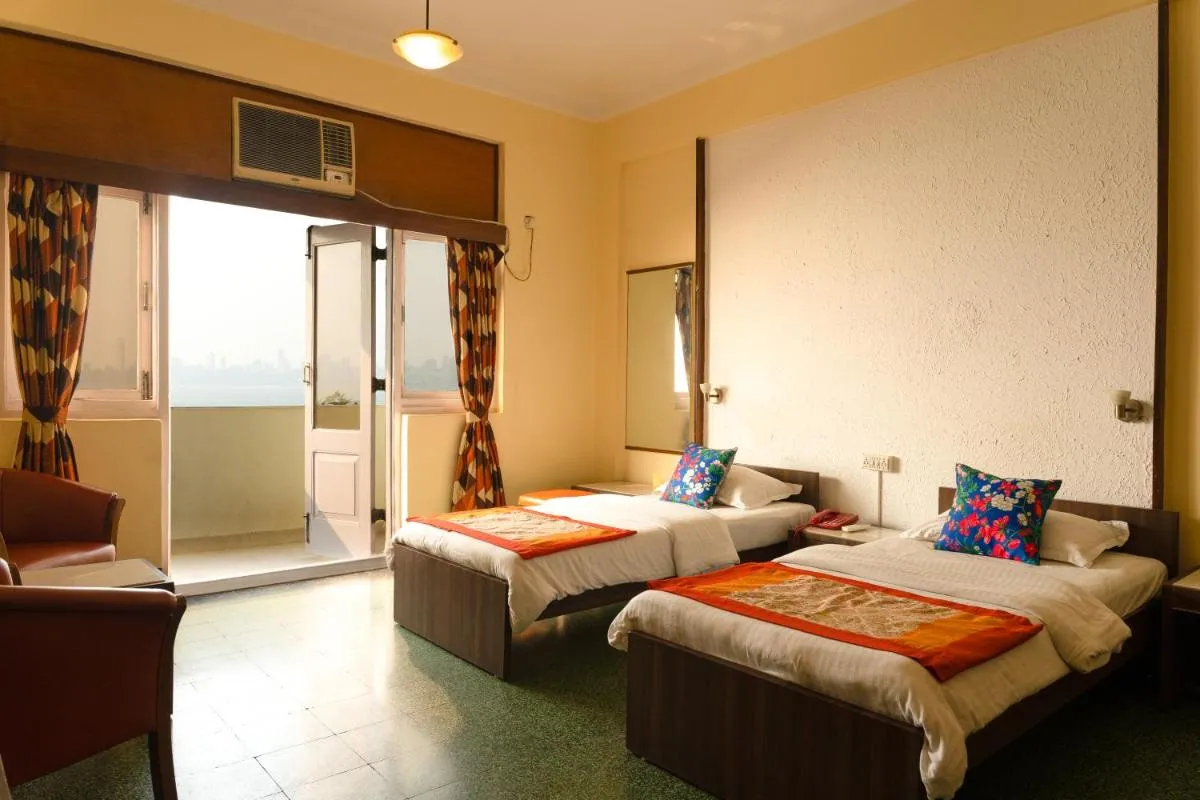 Image 5 of Sea Green South Hotel