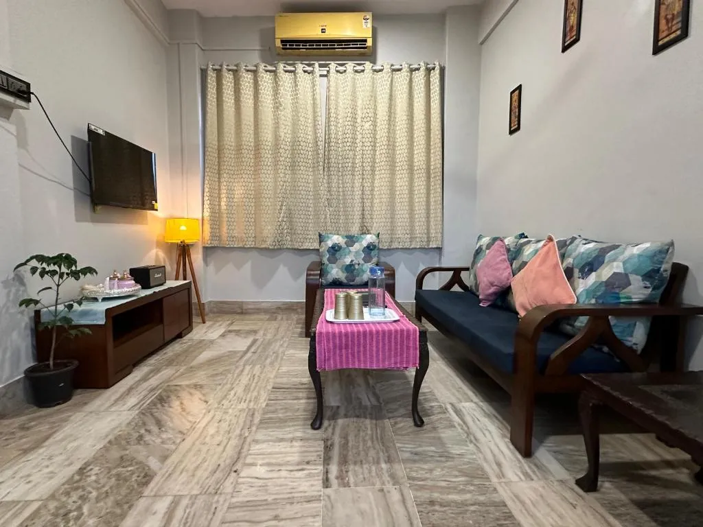 Image of Spacious 2 BHK apartment with Balcony In Bandra