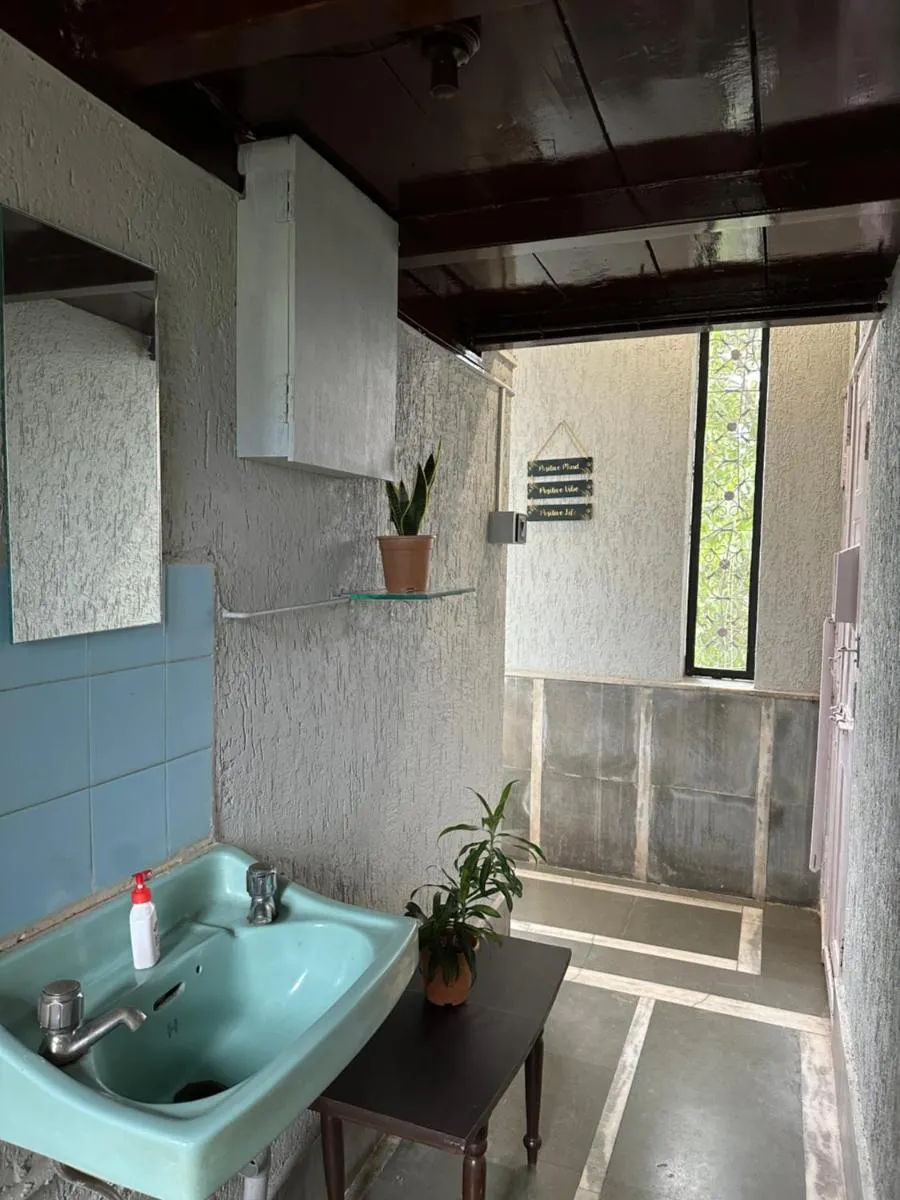 Image 2 of Spacious 2 BHK apartment with Balcony In Bandra