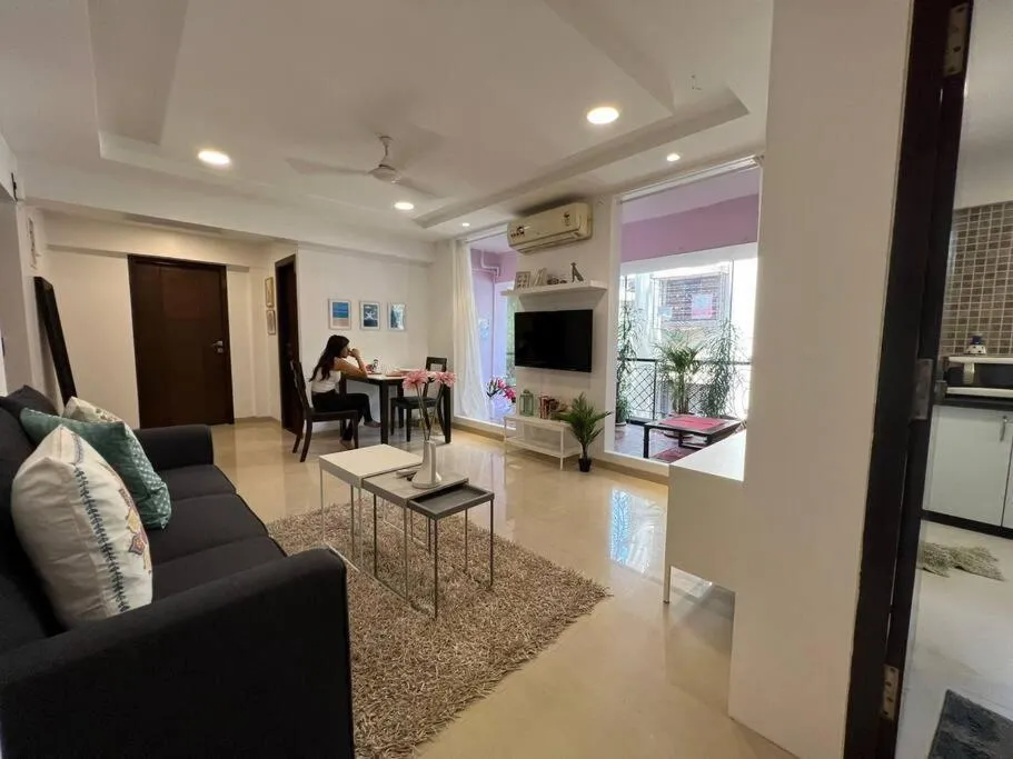 Image 6 of Sterling 102, off Carter Road, Bandra West by Connekt Homes