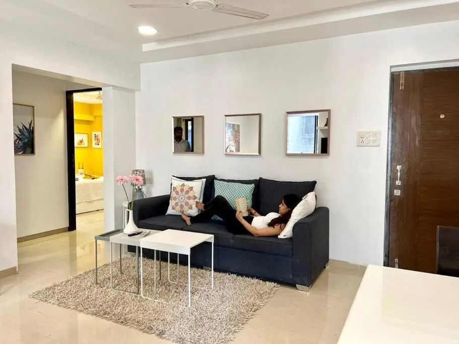 Image 4 of Sterling 102, off Carter Road, Bandra West by Connekt Homes