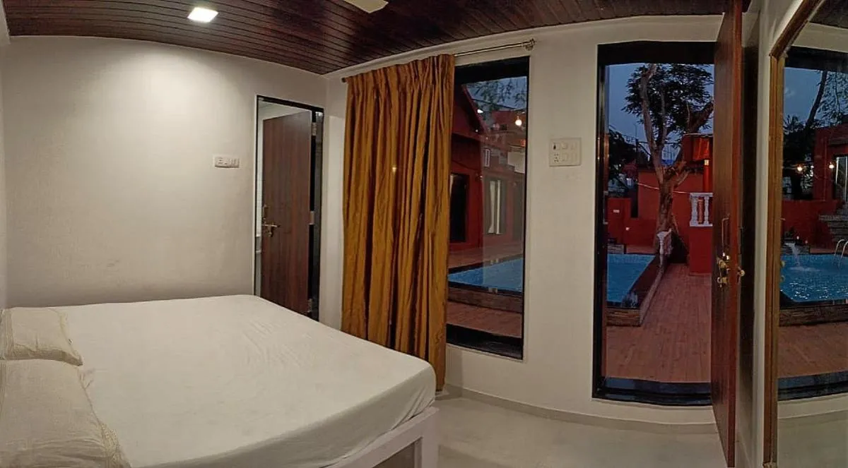 Image 1 of Villa 406, Dr Wade with Private Pool and Gazebo in Royal Palms Mumbai