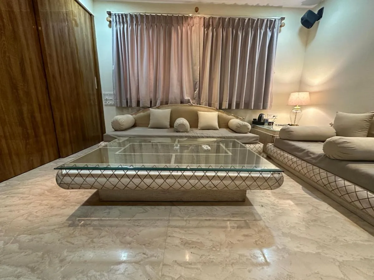 Image 2 of 1 Bed Hall at JVPD JUHU