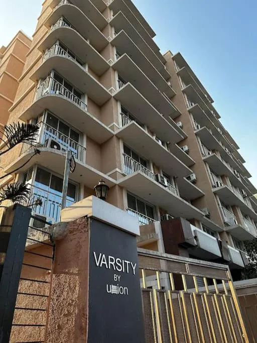 Image 3 of 3 Bhk Apartment Santacruz Mumbai 801