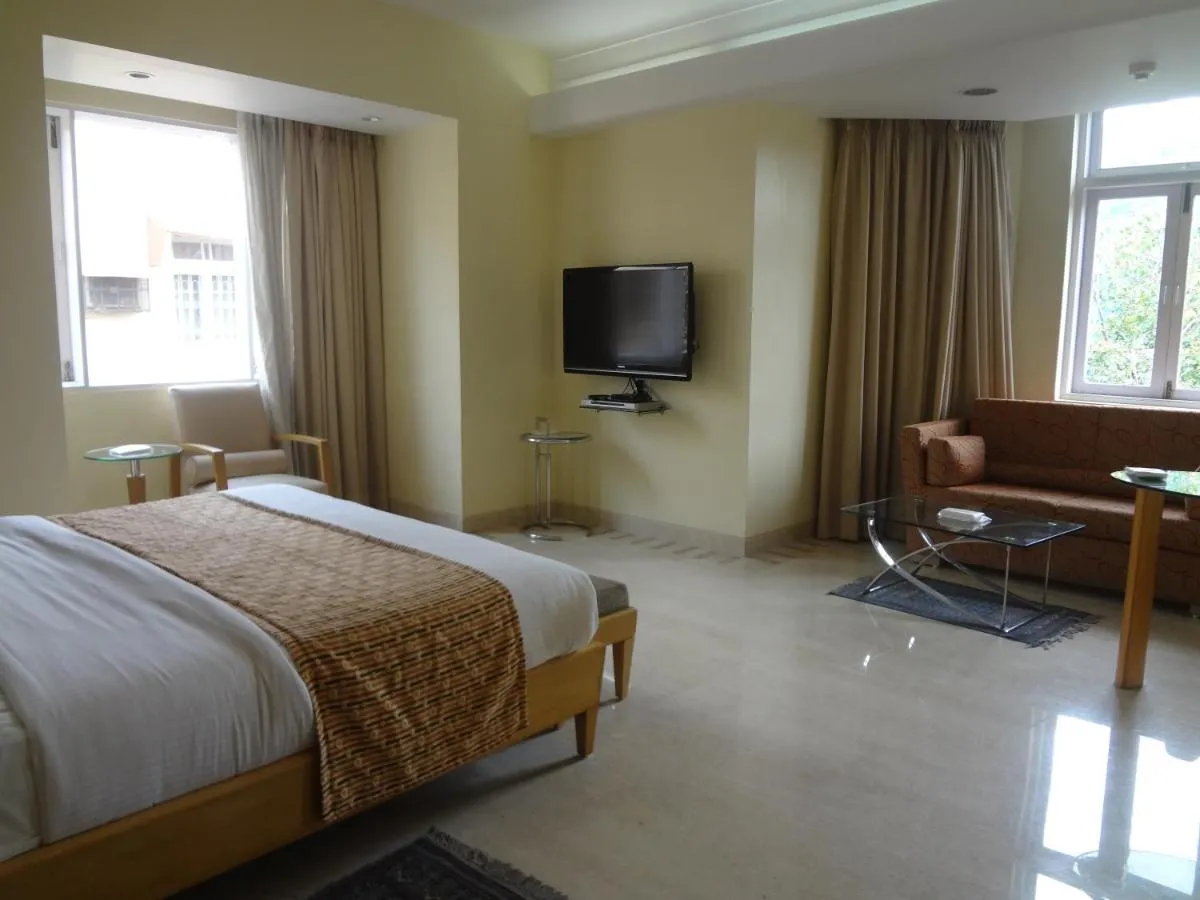 Image 3 of Ascot Hotel