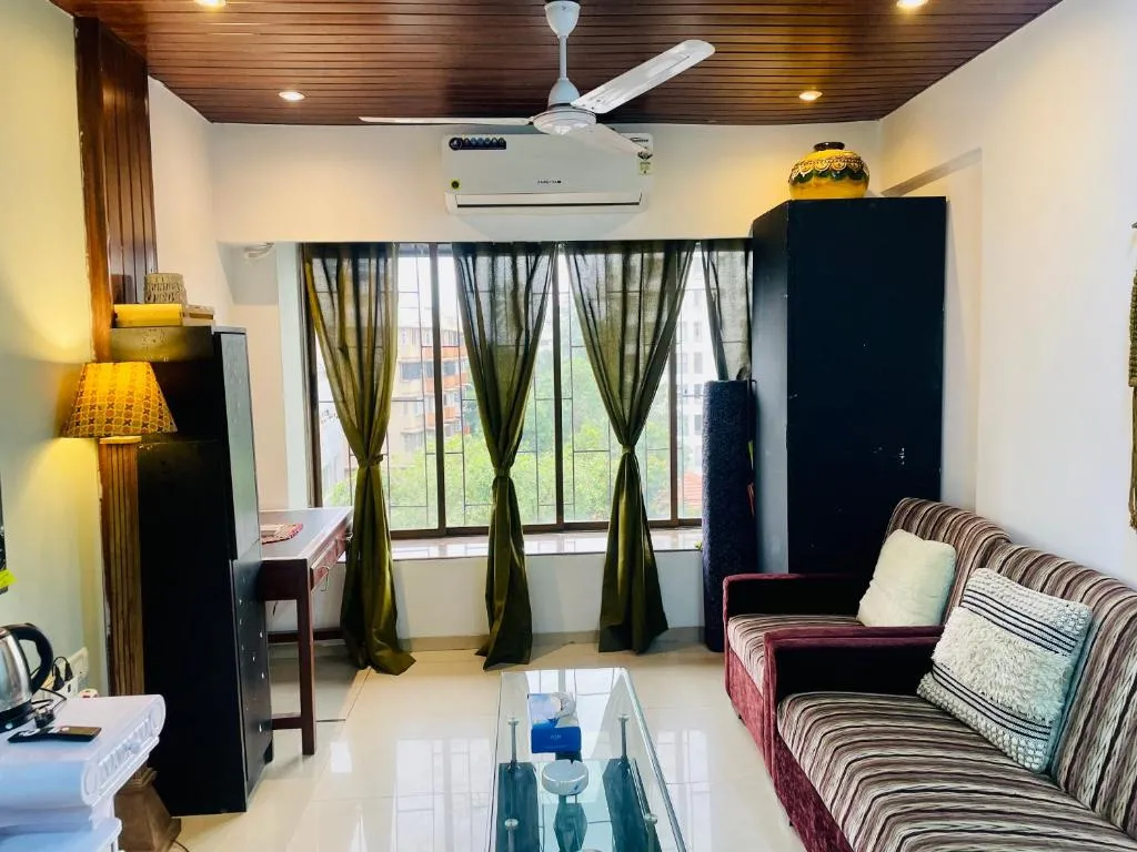 Image of Bandra – Spacious 2 BHK- Close to BKC.