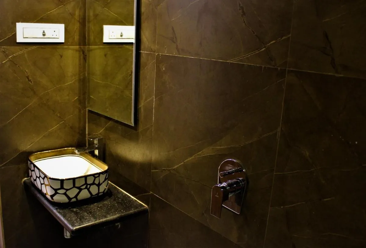 Image 1 of Best Hotel