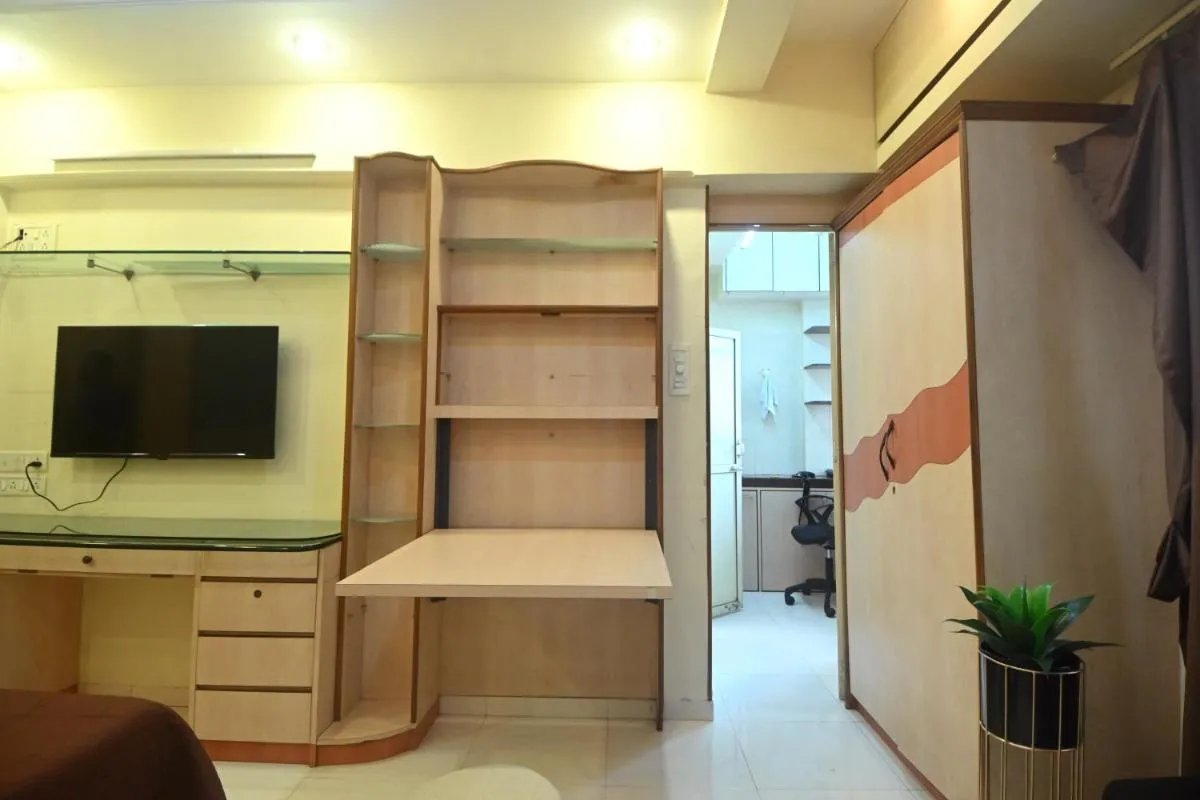 Image 2 of Cosy studio in SOBO