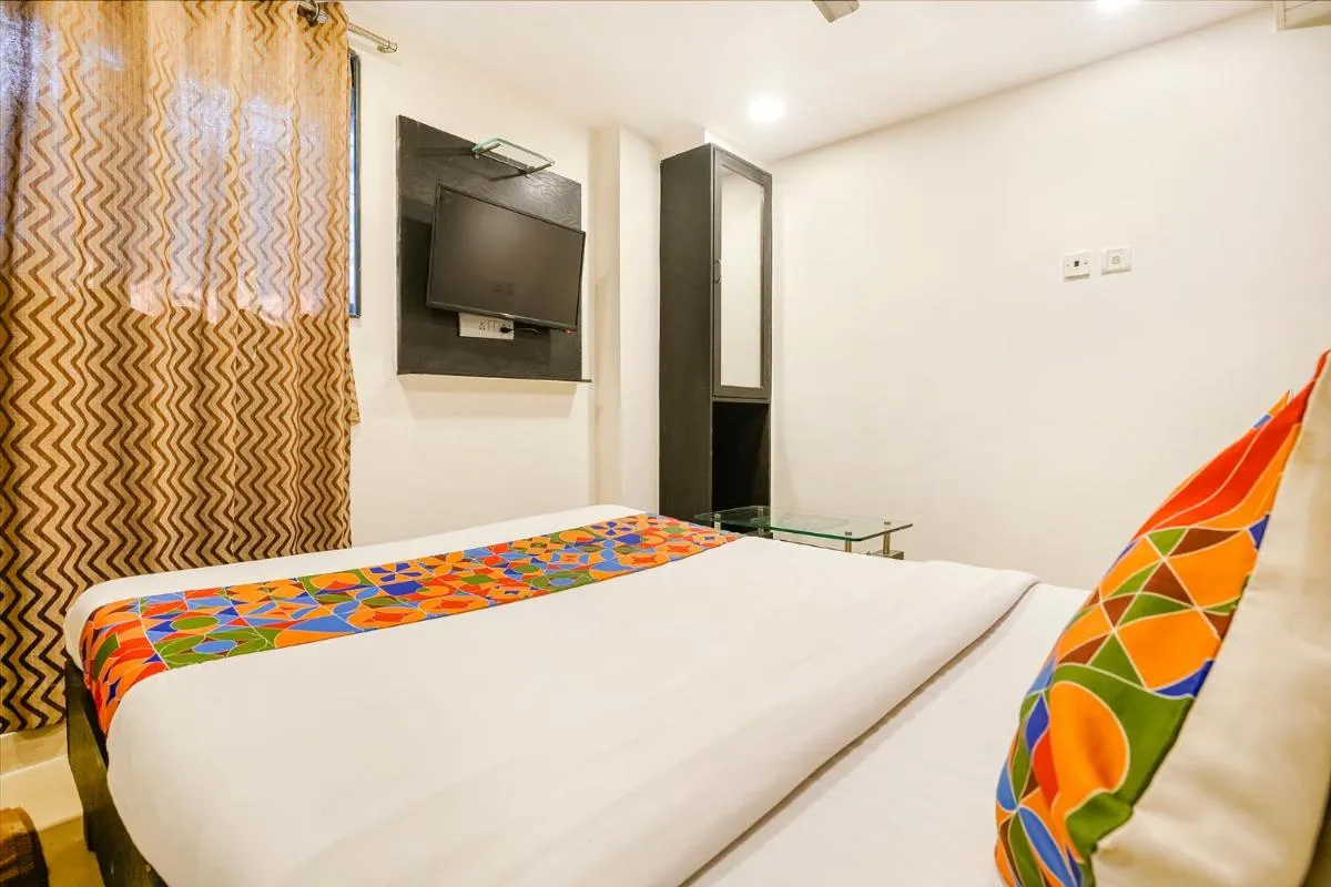 Image 3 of FabExpress Accore Inn