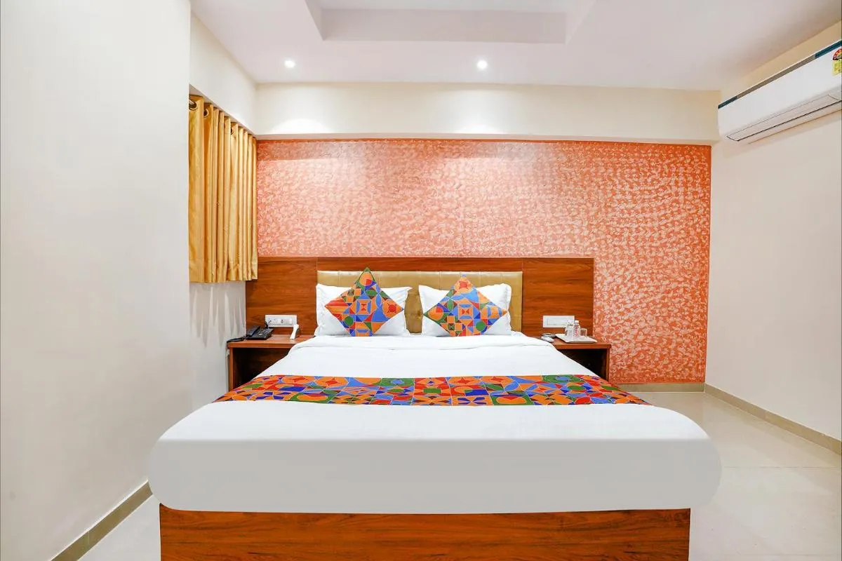 Image 4 of FabExpress Alive – Nr Juhu Beach