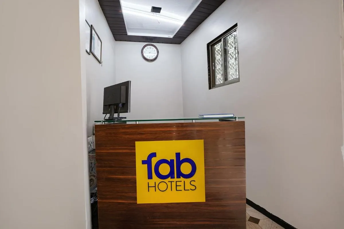 Image 1 of FabExpress Comfort stay – Nr Mumbai International Airport