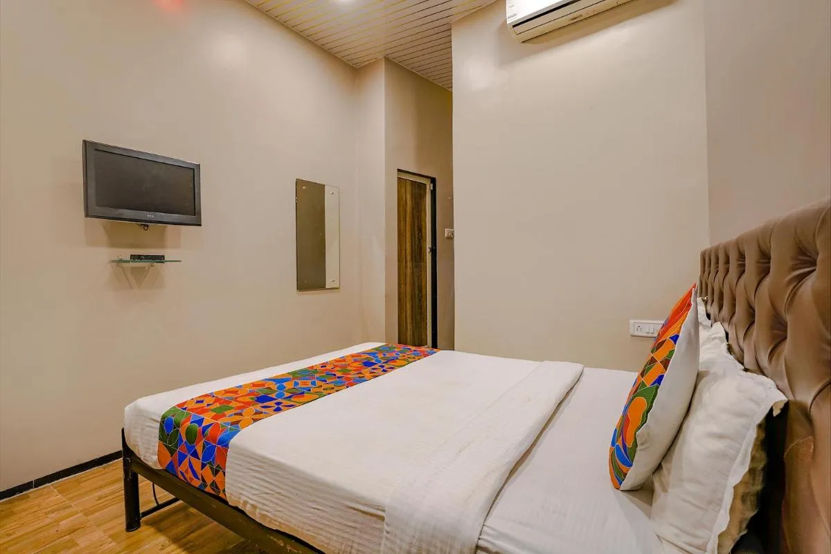 Image 6 of FabExpress Comfort stay – Nr Mumbai International Airport