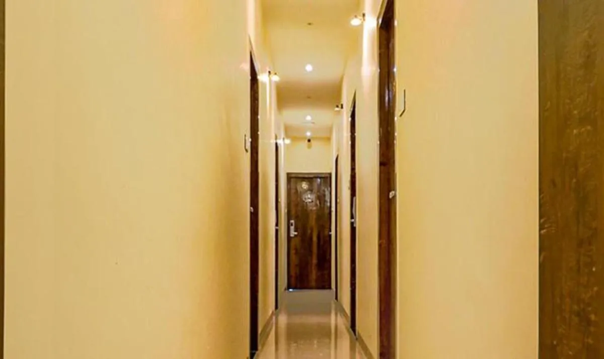 Image 2 of FabExpress Gateway Inn – 700m from Gateway of India
