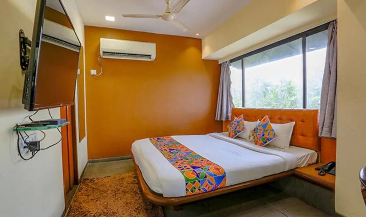 Image 2 of FabExpress Jayshree – Nr Mumbai International Airport