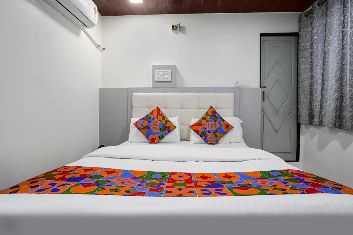 Image 1 of FabExpress Park Residency – Nr Mumbai International Airport