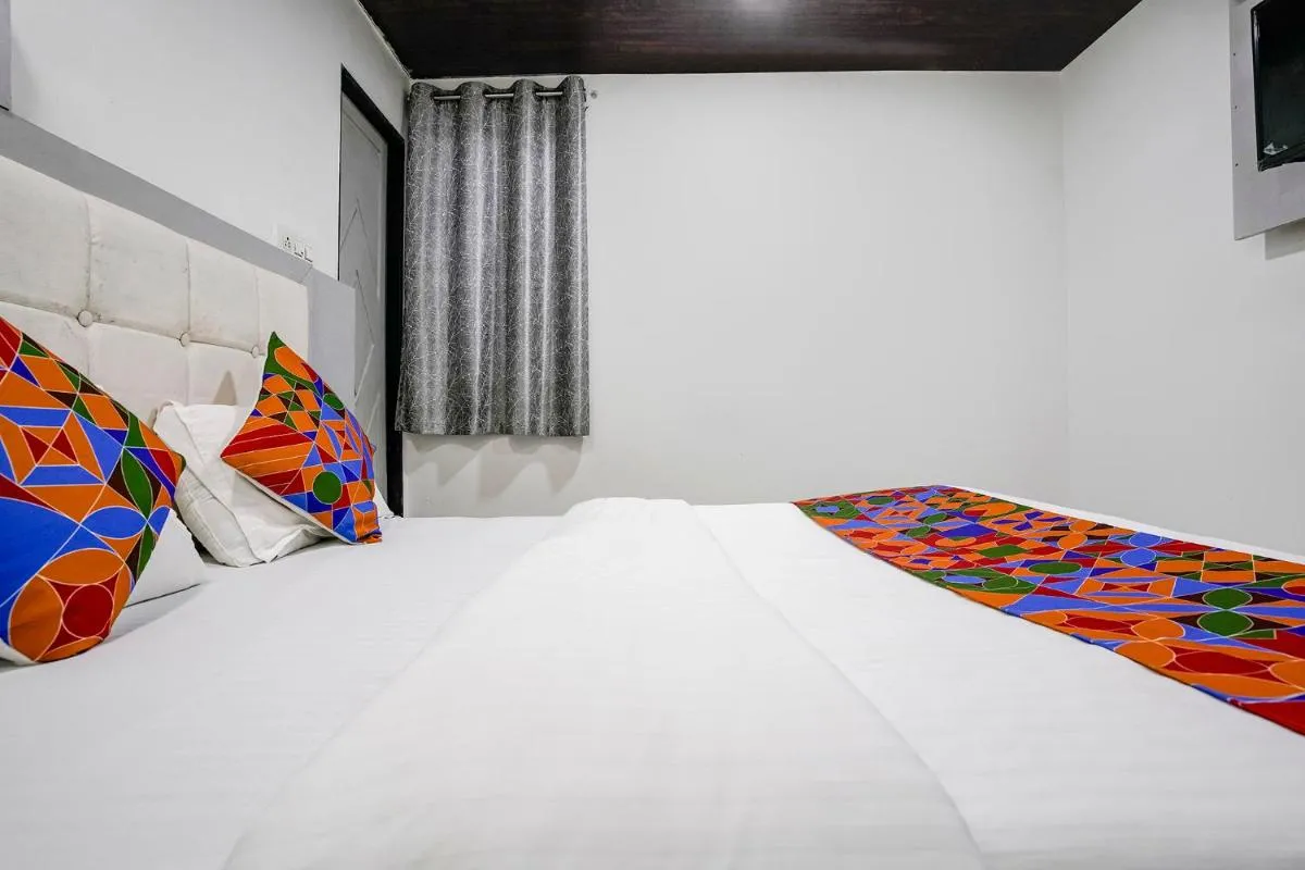 Image 3 of FabExpress Park Residency – Nr Mumbai International Airport