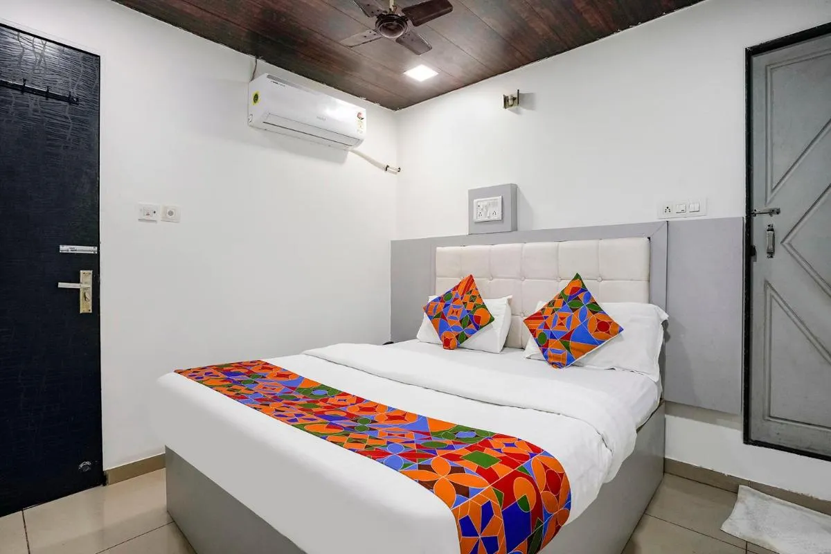 Image 2 of FabExpress Park Residency – Nr Mumbai International Airport