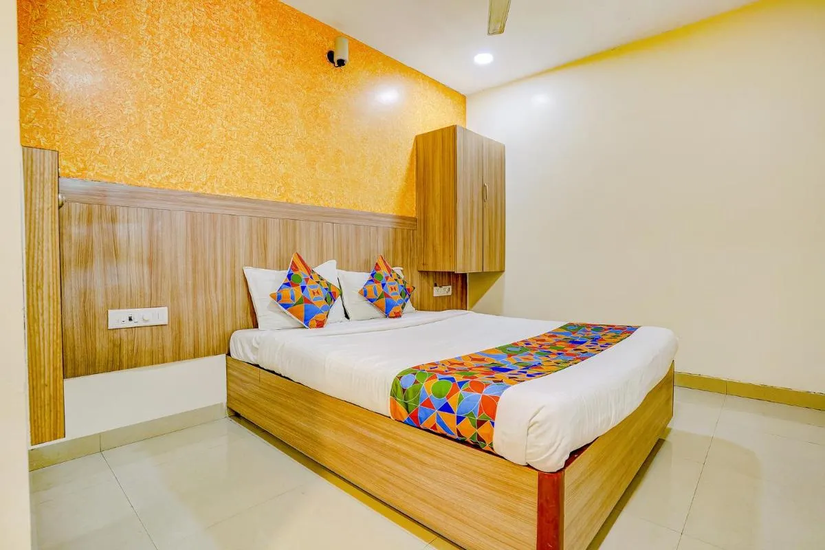 Image 1 of FabExpress Prakash Inn – Nr Mumbai International Airport