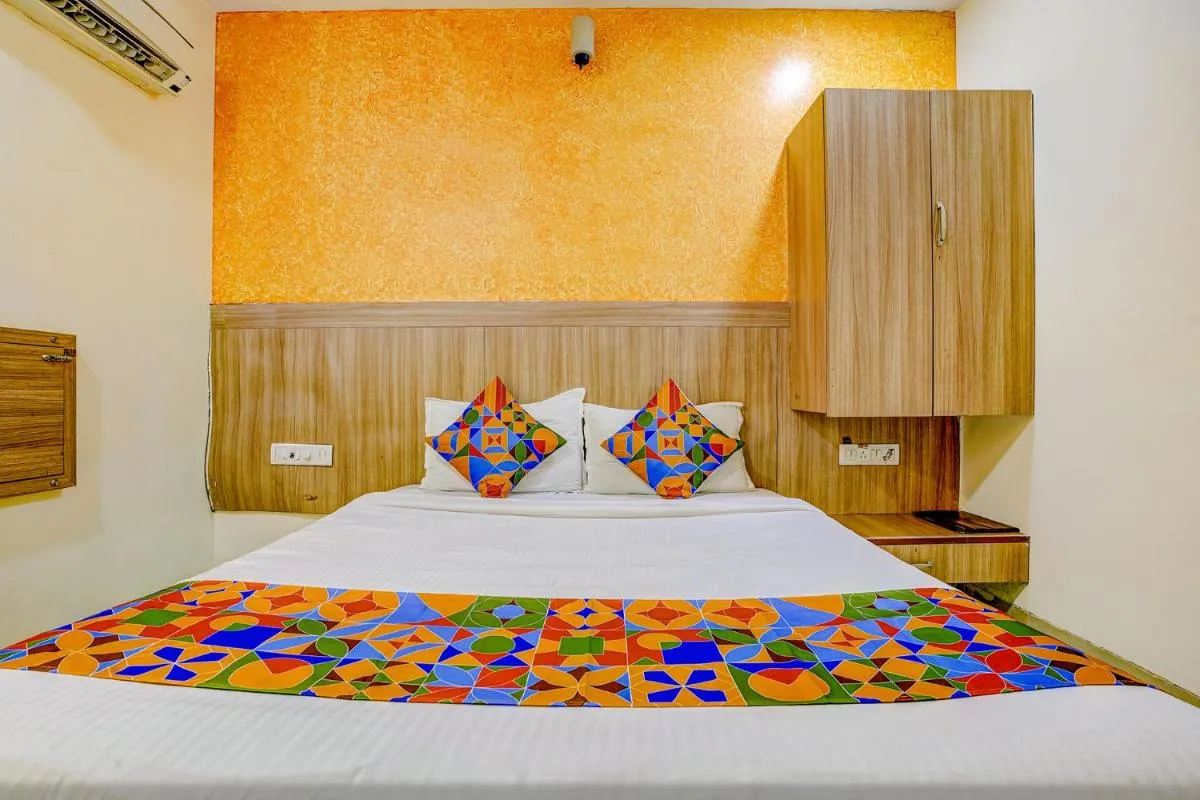 Image 2 of FabExpress Prakash Inn – Nr Mumbai International Airport