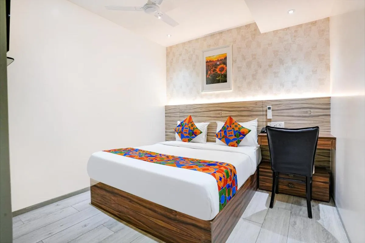 Image 3 of FabExpress The Dream Residency – Nr Mumbai International Airport