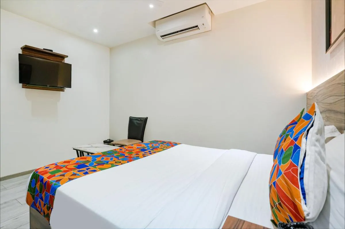 Image 4 of FabExpress The Dream Residency – Nr Mumbai International Airport